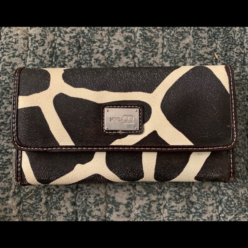 Nine and Co wallet